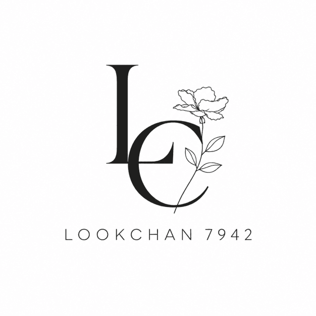 บริษัทลูกจันทร์ 7942 จำกัด