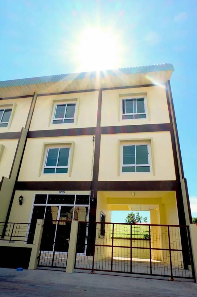 slide company profile