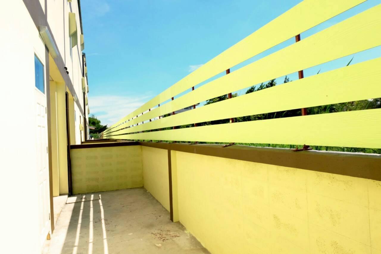 slide company profile