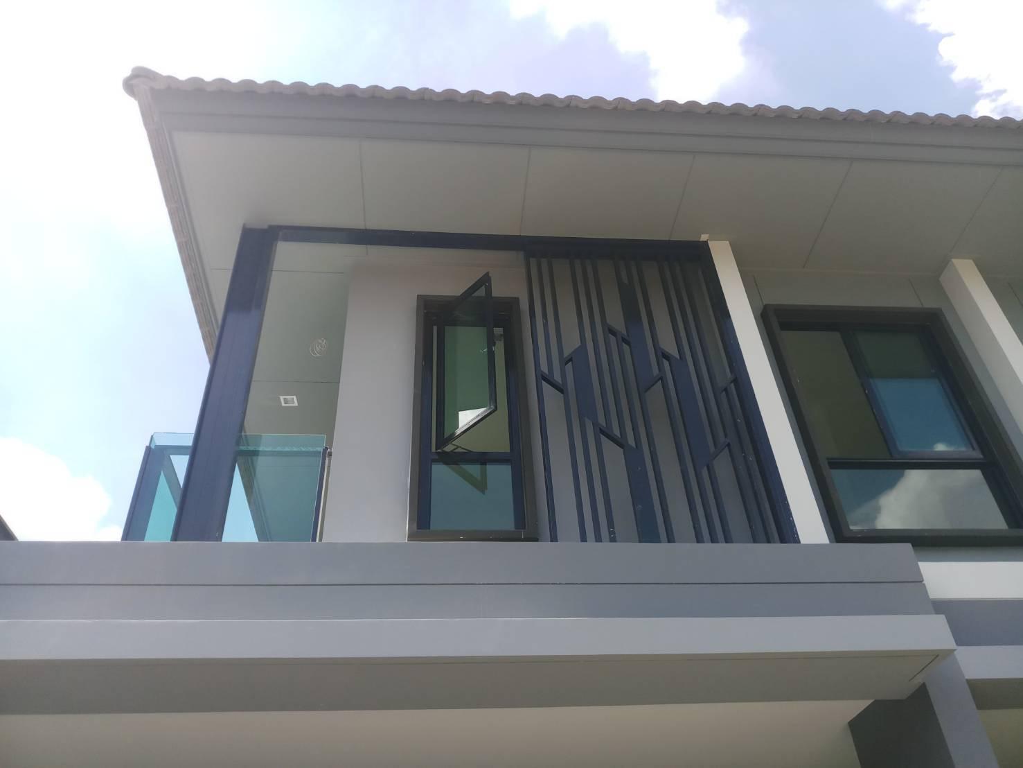 slide company profile