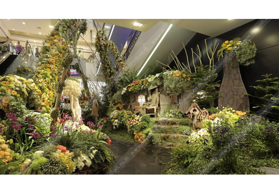 หางาน,สมัครงาน,งาน,อลังการสวนสวรรค์-ประติมากรรมดอกไม้ ฉลอง 67 ปี ห้างเซ็นทรัล