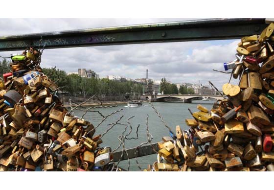 หางาน,สมัครงาน,งาน,ถึงคราวรื้อ! อำลากำแพงกุญแจปารีส สะพานผนึกรักเหนือแม่น้ำเซน